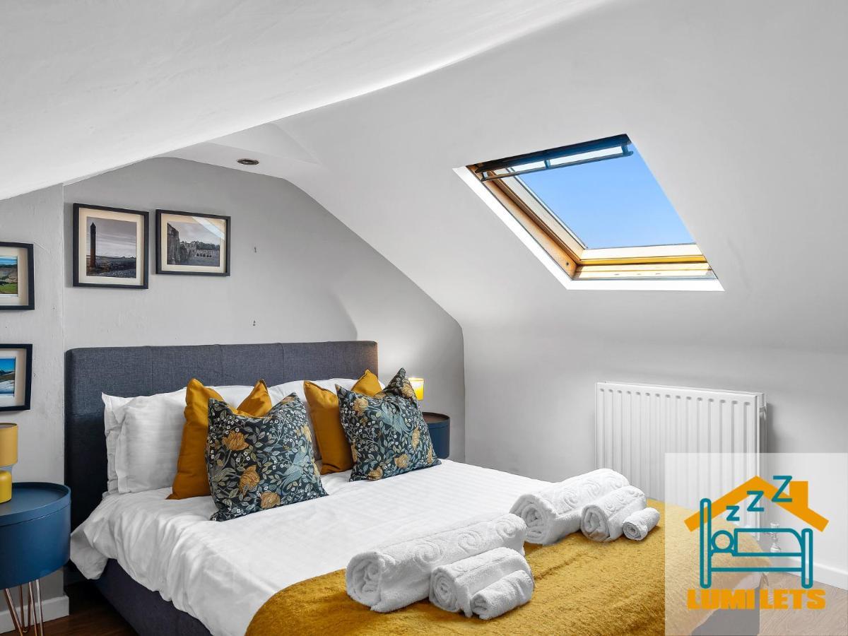 2Br Home In Barrow-In-Furness Sleeps 8 Close To Bae Systems, Hospital, Lakes Exterior photo